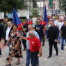 Veliki broj građana u šetnji sa Denisom Bećirovićem kroz Zavidoviće